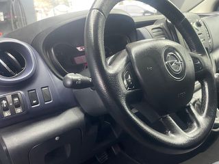 Opel Vivaro 2016-thumb-17