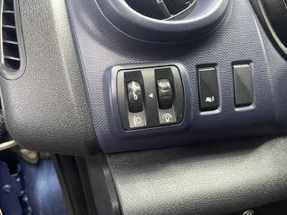 Opel Vivaro 2016-thumb-18