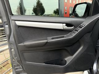 Isuzu D-Max 2018 1.9 LS AUTOMATIC TURBO-thumb-23