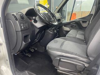Opel Movano 2015-thumb-14