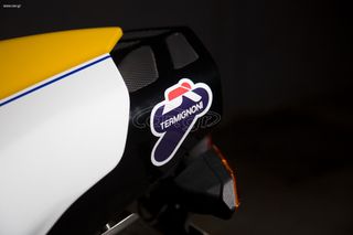 Ducati 749 2005 testastretta-thumb-9