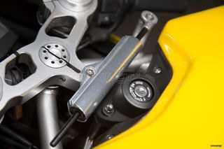 Ducati 749 2005 testastretta-thumb-11