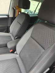 Volkswagen Tiguan 2019 R-line-thumb-8