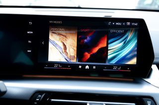 Bmw X1 2025 xDrive25e/Panorama SunRoof-thumb-19