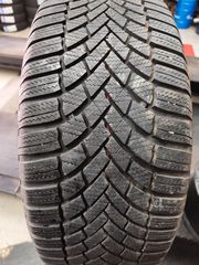 235/50/18  BRIDGESTONE  WINTER DOT1522