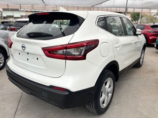 Nissan Qashqai 2019-thumb-7