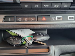Opel Zafira Life 2026 Life  2.2 Diesel  180hp  Auto LUX  L3H1 9 θέσεις-thumb-21