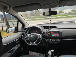 Toyota Yaris 2013-thumb-7