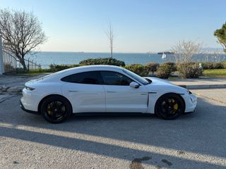 Porsche Taycan 2021 TURBO S-thumb-4