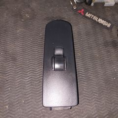 Διακοπτης παραθύρων πορτας συνοδηγού  Mitsubishi Colt 1.3 2007