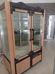 Πωλείται εξοπλισμός ζαχαροπλαστειου ,με συσκευαστικη και φούρνο από τον ΚΟΜΒΟ ΓΑΛΑΝΗ όλα σε άριστη κατάσταση . ΡΩΤΗΣΤΕ ΜΑΣ.