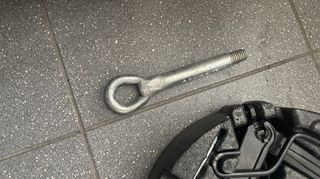 Εργαλεία αλλαγής τροχού με βάση Opel Astra J '10-'16-thumb-2
