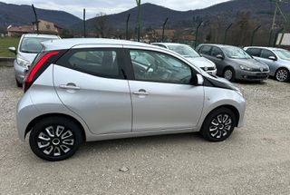 Toyota Aygo 2021-thumb-2