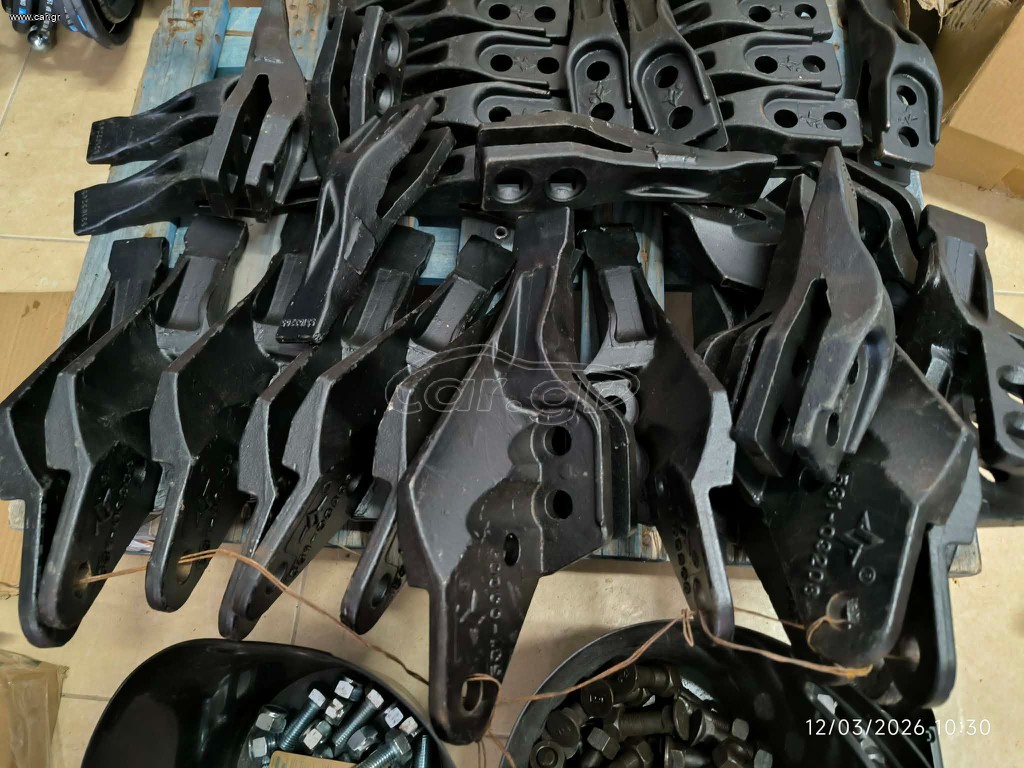 ΝΥΧΙΑ ΚΑΙ ΑΚΡΟΛΕΠΙΔΑ ΓΙΑ JCB 3CX 4CX BourlisAgro Machinery