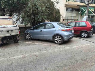 Honda Civic 2010-thumb-1