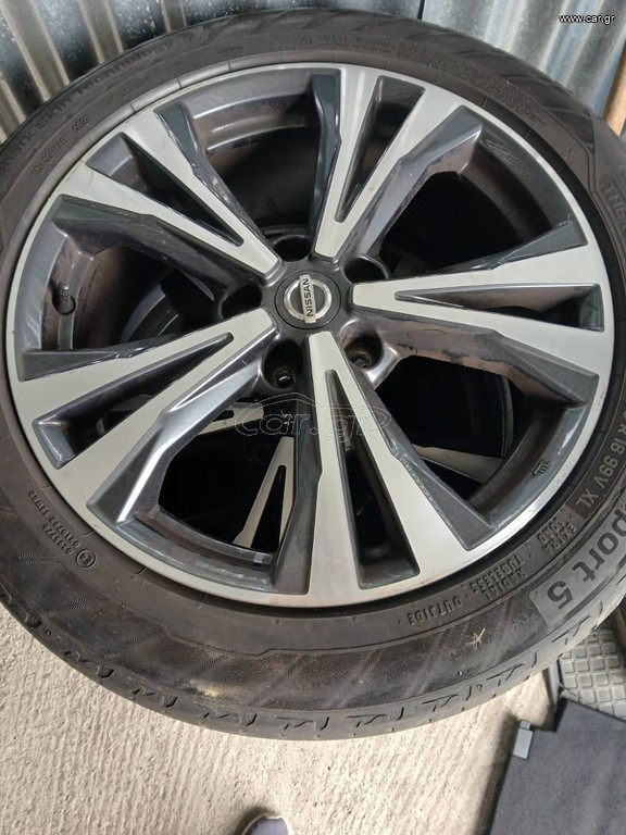 NISSAN QHASHAI 2018