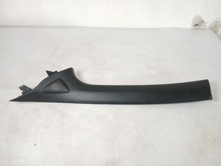 Πλαστικό κάλυμμα A-pillar αριστερά από Toyota Yaris Hybrid Splash 2018 - 62212-LH