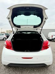 Peugeot 208 2015 Book service !!-thumb-7