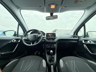 Peugeot 208 2015 Book service !!-thumb-11
