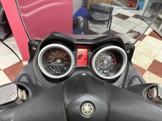 Yamaha XMAX 250 2011-thumb-6