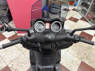 Yamaha XMAX 250 2011-thumb-7
