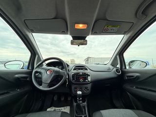 Fiat Punto 2015-thumb-9