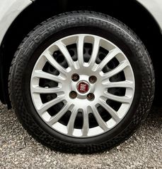 Fiat Punto 2015-thumb-19