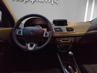 Renault Megane 2012-thumb-12