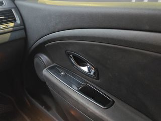 Renault Megane 2012-thumb-15