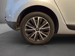 Renault Megane 2012-thumb-23