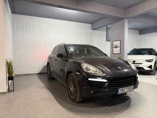 Porsche Cayenne 2010-thumb-12