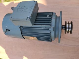 Ηλεκτροκινητηρες EMOD και SEW--EURODRIVE. 2.2 kw. με. 1400--1700. στρφεσ
