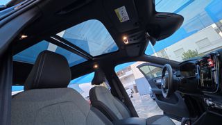 Volvo XC40 2022 momentum-thumb-10