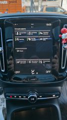 Volvo XC40 2022 momentum-thumb-23