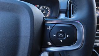 Volvo XC40 2022 momentum-thumb-27