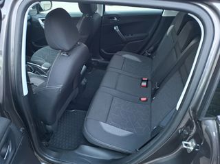 Peugeot 2008 2018-thumb-9