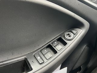 Hyundai i 20 2016 1,4 CRDI ACTIVE-thumb-16