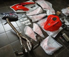 exatmisi INOX tipou Akrapovič gia SUZUKI GSX 1300 - R Hayabusa 1340cc GEN 3-2021-2026 ---> MODIFYING GARAGE "since1993" TAKEGAWAGR - 4miniracingparts,gr