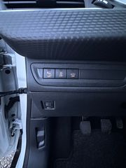 Peugeot 2008 2017-thumb-37
