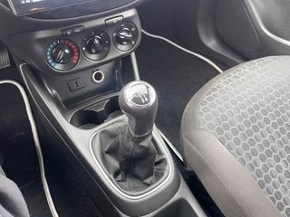 Opel Corsa 2015 1.4 COLOR EDITION-thumb-50
