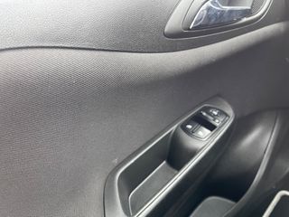 Opel Corsa 2015 1.4 COLOR EDITION-thumb-53