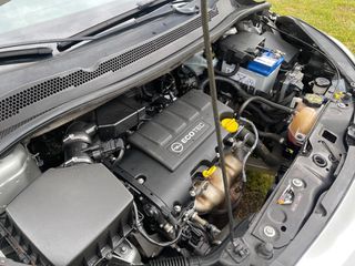Opel Corsa 2015 1.4 COLOR EDITION-thumb-34
