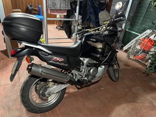 Honda Africa Twin XRV 750 2003