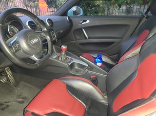 Audi TT 2009-thumb-1