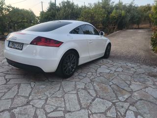 Audi TT 2009-thumb-6