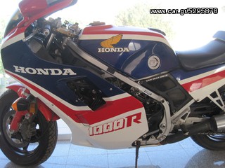 Honda VFR 1983-thumb-1