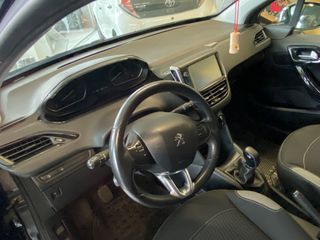 Peugeot 208 2016 1.2 PURETECH 82 STYLE-thumb-7