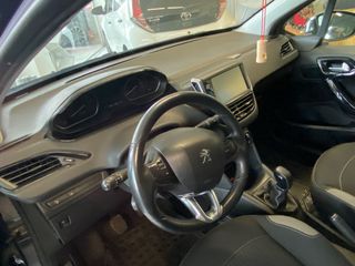 Peugeot 208 2016 1.2 PURETECH 82 STYLE-thumb-8