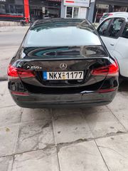 Mercedes-Benz A 250 2020-thumb-6