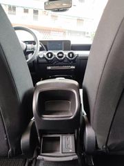 Mercedes-Benz A 250 2020-thumb-7